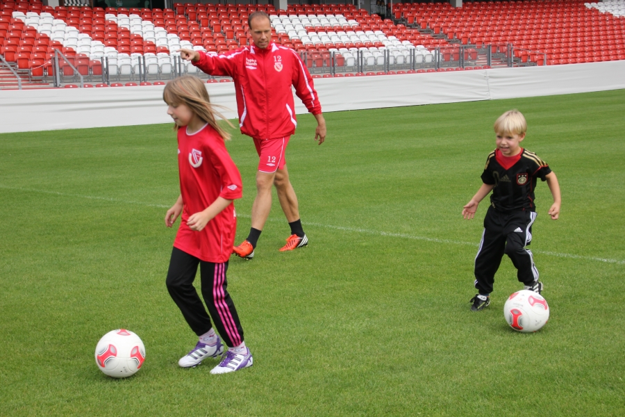 Kinder Fußballtraining mit Spaß und Motivation