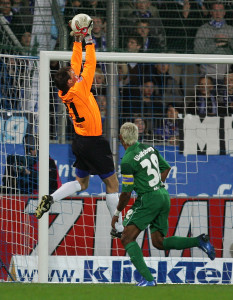 Rene Renno im Bundesligaspiel gegen den VfL Wolfsburg